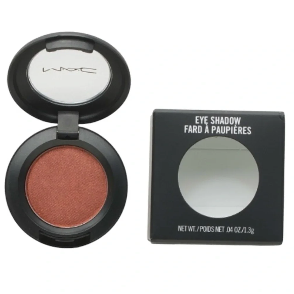 MAC Highly Pigmented Eyeshadow, (Coppering Veluxe Pearl) (NWT)
